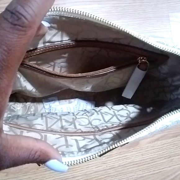 NWT CALVIN KLEIN PURSE - Picture 5 of 11